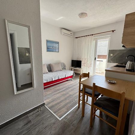 Apartment Makarska M&I Exteriör bild