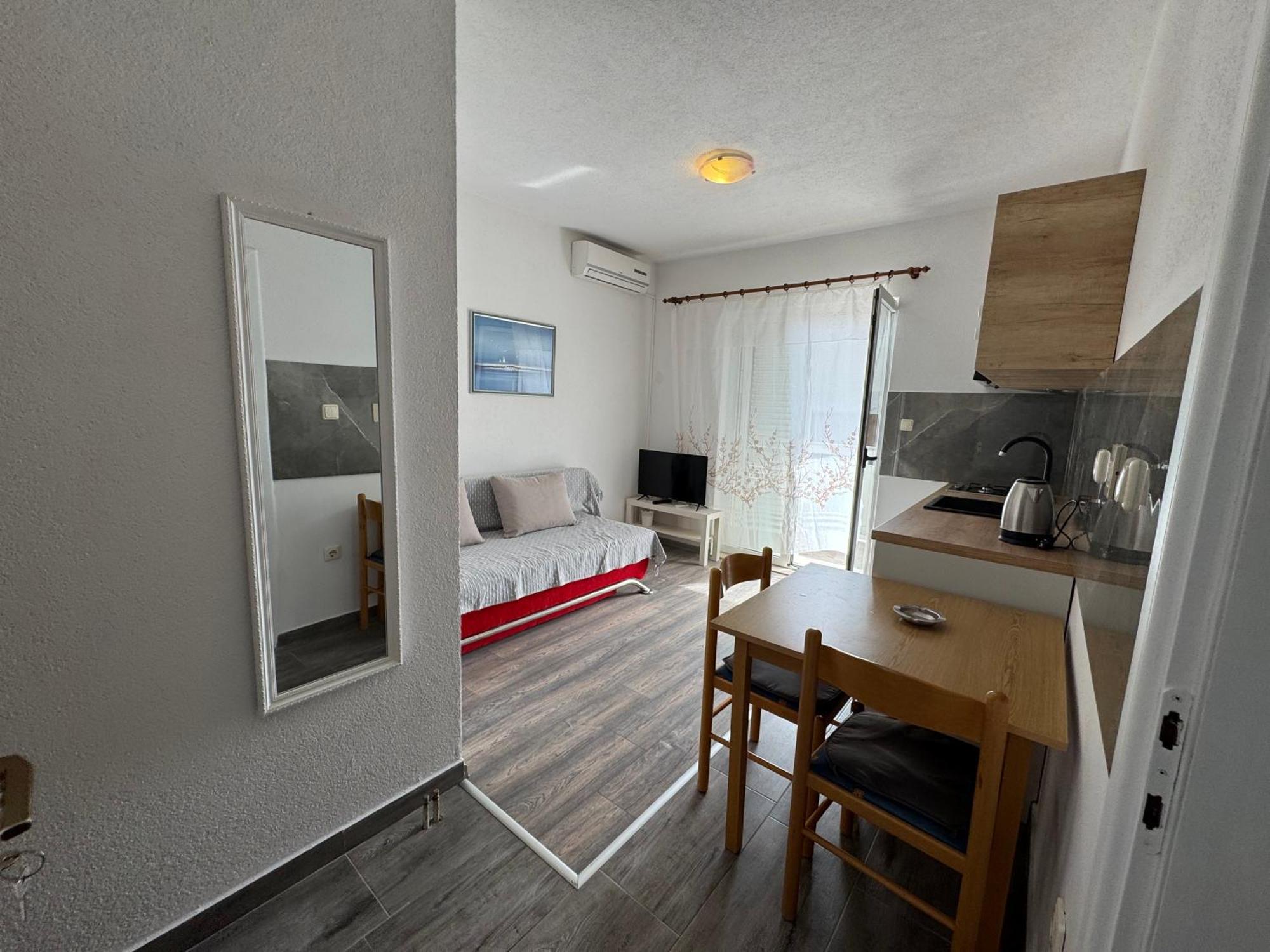 Apartment Makarska M&I Exteriör bild