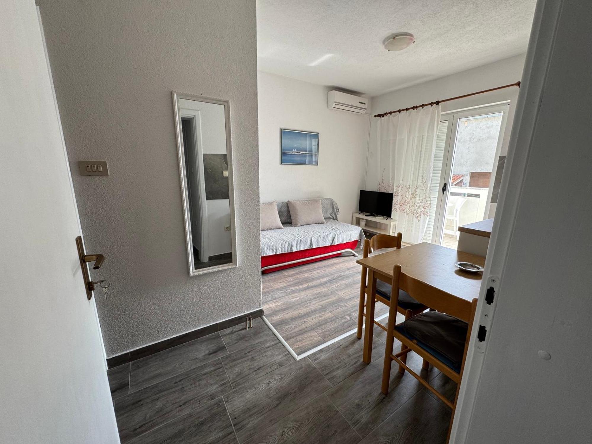Apartment Makarska M&I Exteriör bild