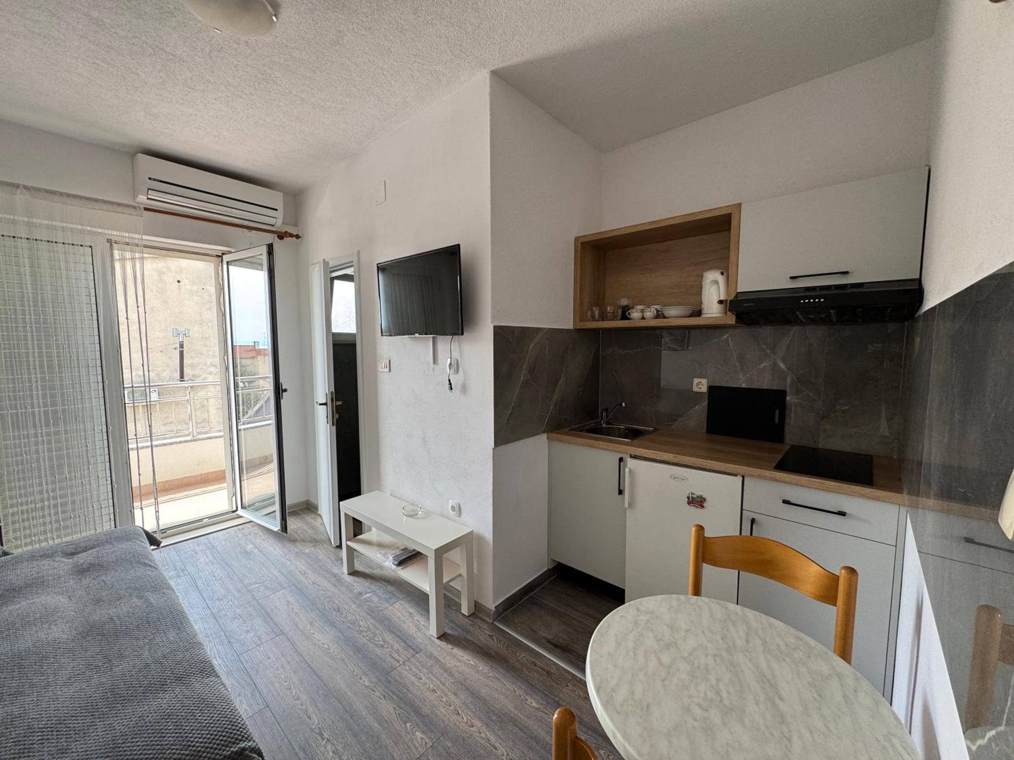 Apartment Makarska M&I Exteriör bild